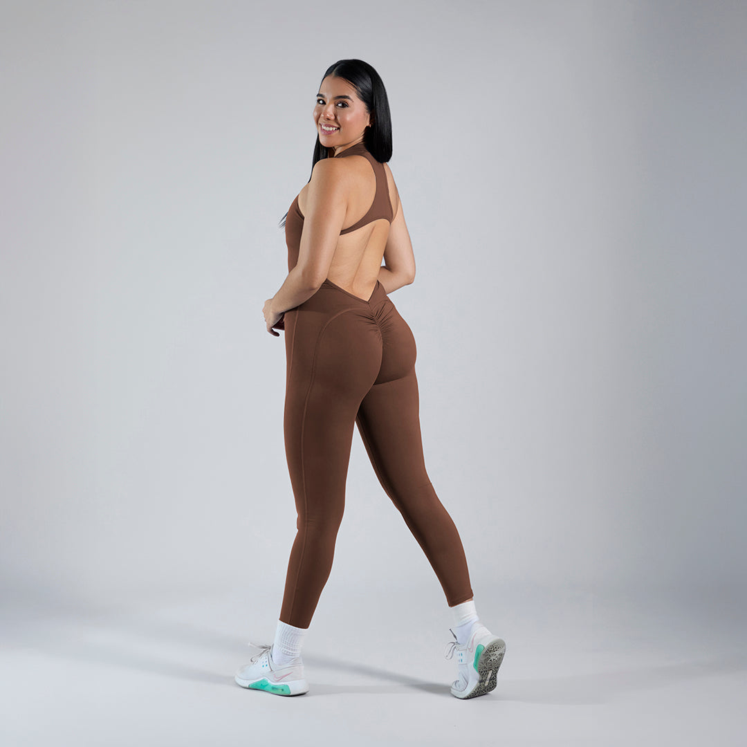 Aura Zip · Mocha