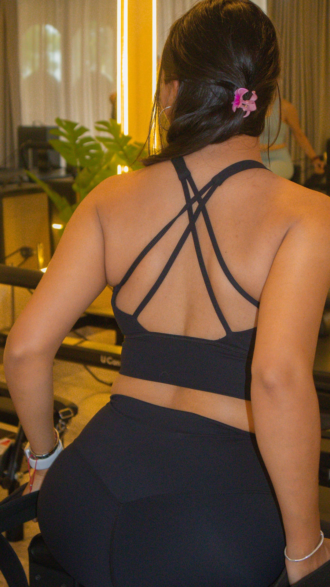 Aria Top· Black