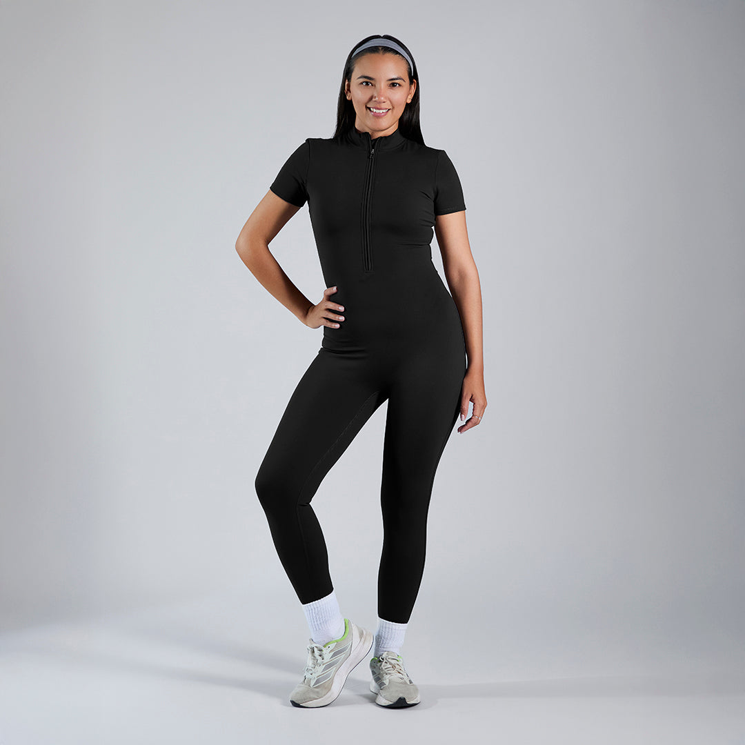 Aura Short · Black
