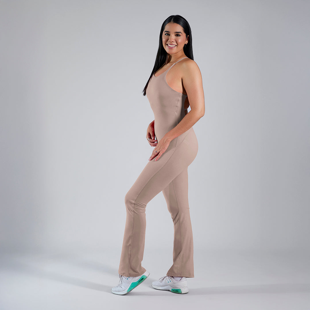 Aura Cross Flare · Nude